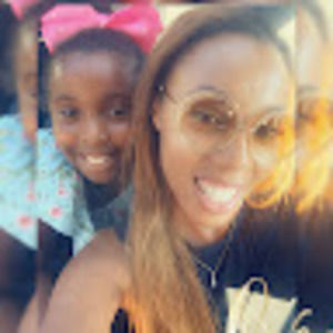 Meet your Posher, Alicia